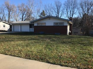 2723 S 102nd St, Omaha, NE 68124