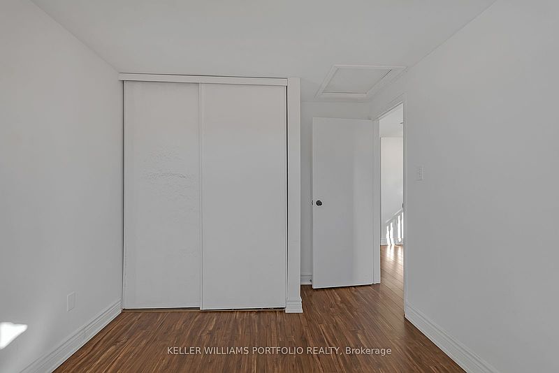 Ajax House for rent - 5 Bedrooms — photo 20