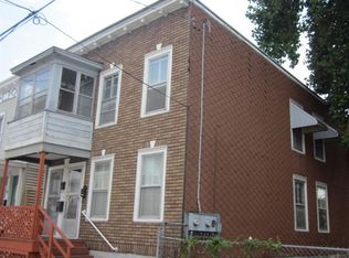 229 Robinson St, Hudson, NY 12534