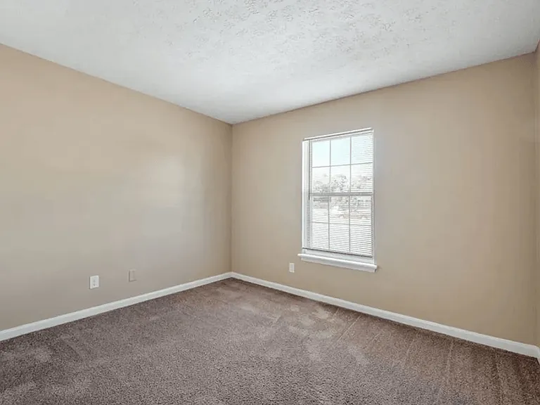 Addison Park Apartments — Photo 10