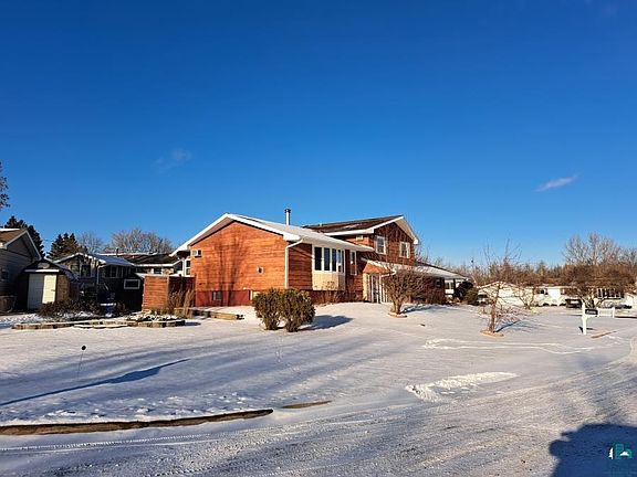 3rd image of 8378 Balsam Dr