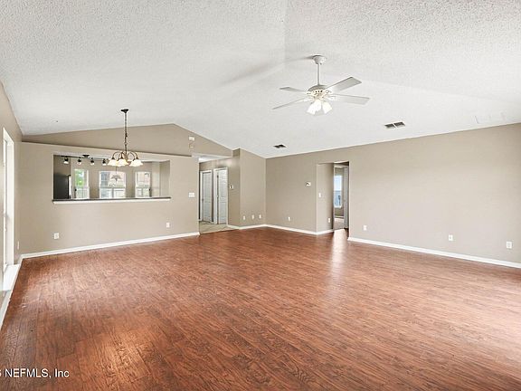3rd image of 1346 BROOKGREEN Way