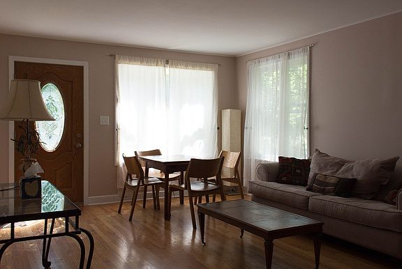 3rd image of 9040 Marmora Ave