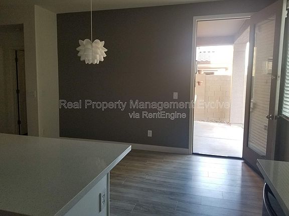 5th image of 3234 W Florimond Rd