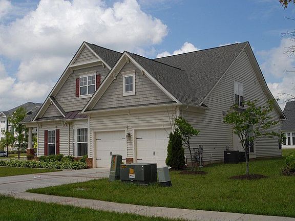 3rd image of 7400 Frostwood Cir