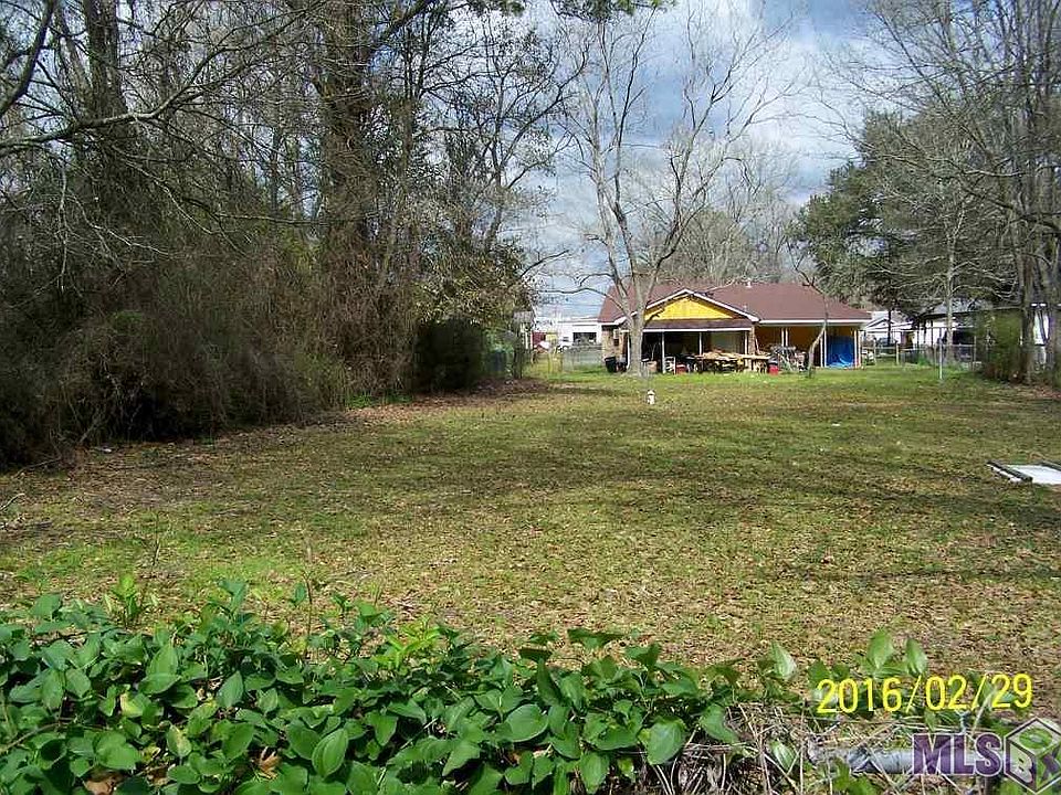 2nd image of LOT 7 Pecan St