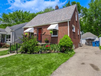 25900 Hanover St, Dearborn Heights, MI, 48125