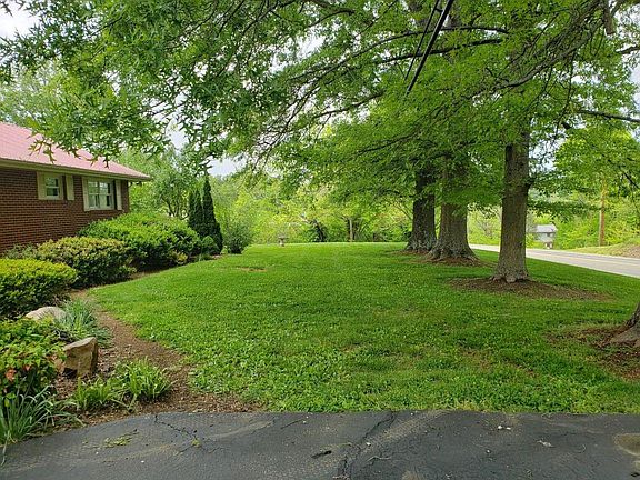 4th image of 3446 Asheville Hwy