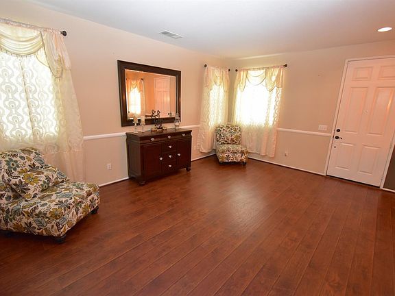 5th image of 10615 Palomino Ave