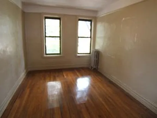 Rented by Camelot Realty Group | media 15