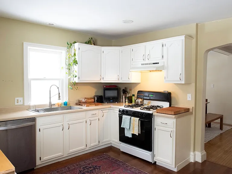 3401 Polk St NE — Photo 2