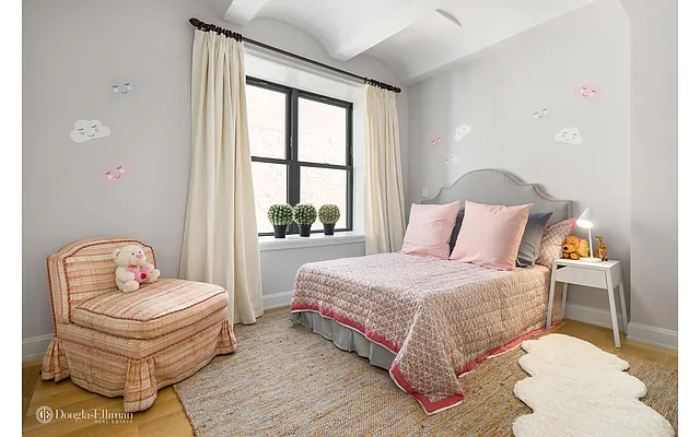 Sold by Douglas Elliman | media 7