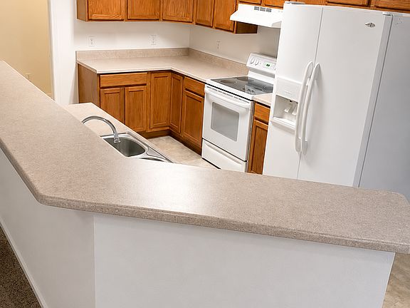 2nd image of 172 Merlin Dr