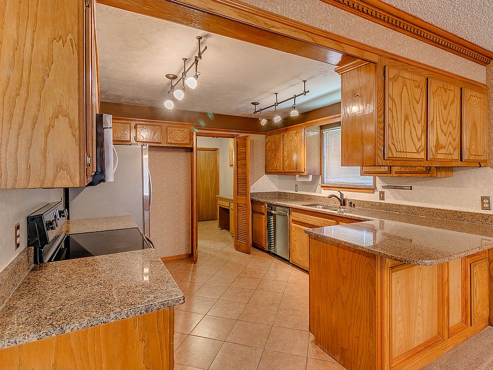 1st image of 605 Tumbleweed Dr