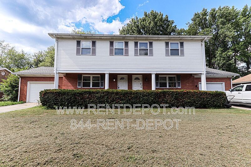 1st image of 402-404 Bob Court Dr