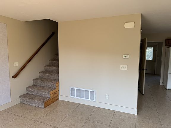4th image of 606 Minnesota St APT 3
