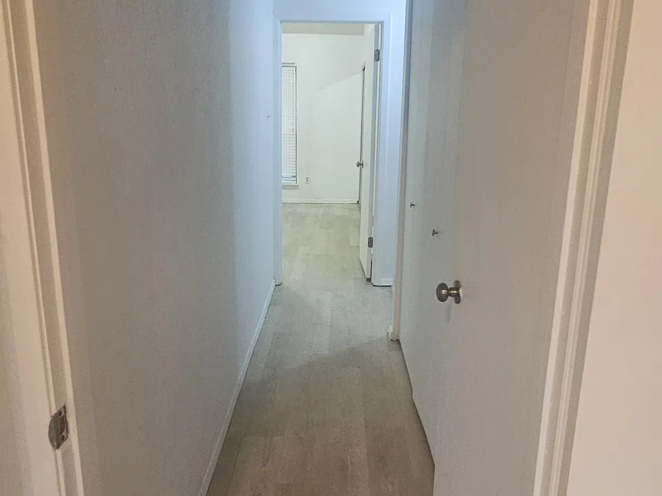 236 Samuel Blvd