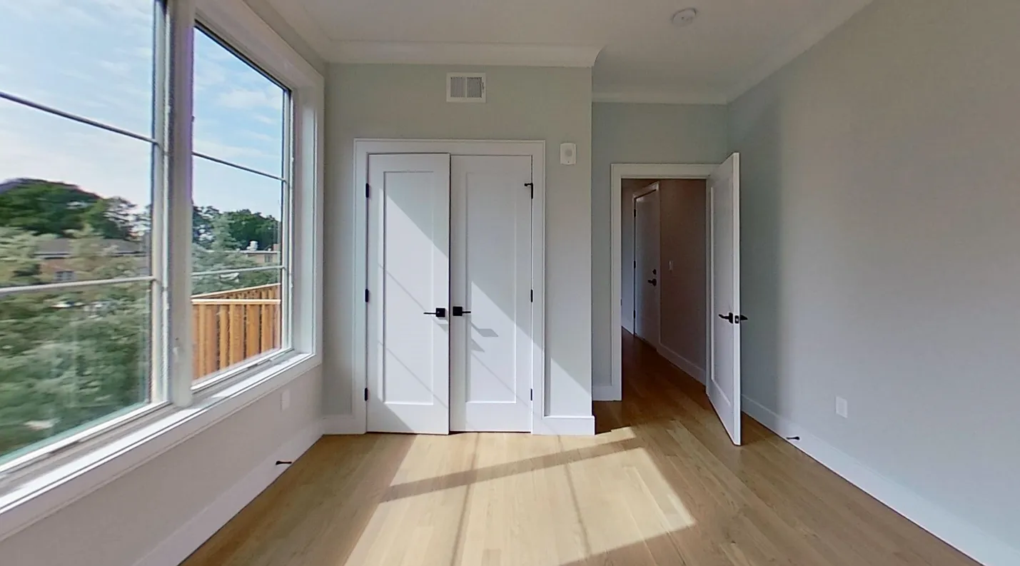 2 bed, 860 sqft, $3,695 — Photo 4