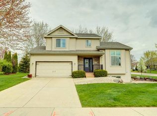 800 Sunnybrook Dr, Deforest, WI 53532