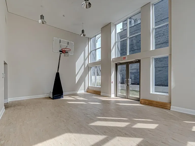83 Redpath Ave #711 — Photo 15