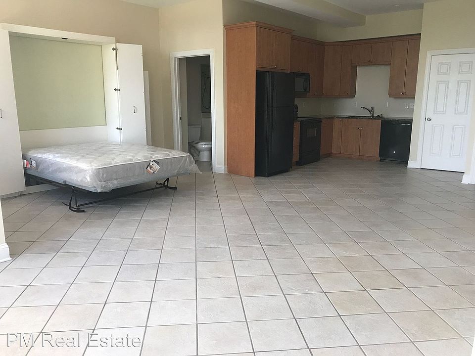1st image of 360-101 S Elm St