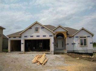 2618 W 146th St, Leawood, KS 66224