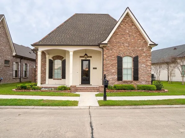 323 Rue Saint Rachel, Houma, LA 70360