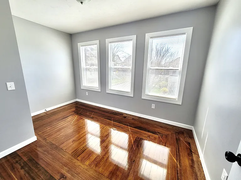 121 Lowden St #2 — Photo 10