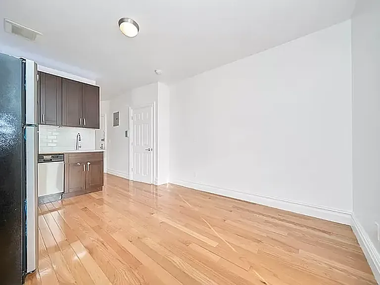 233 E 82nd St #5A — Photo 10