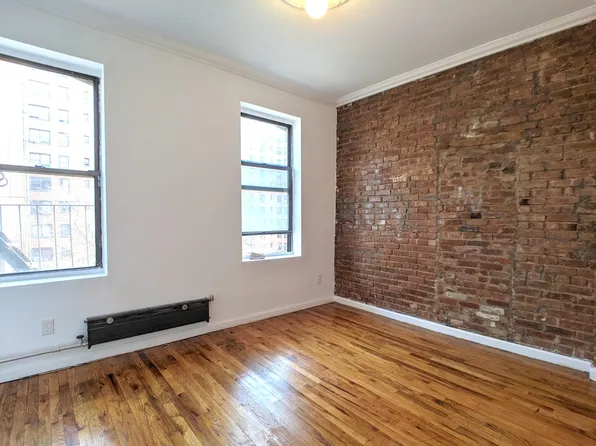 63 Avenue D image 1 of 8