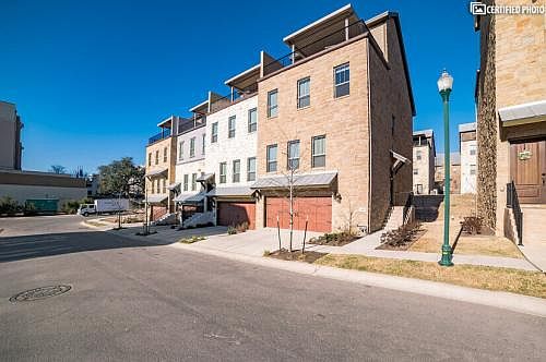 1st image of 1300 Highknoll Ln #1300