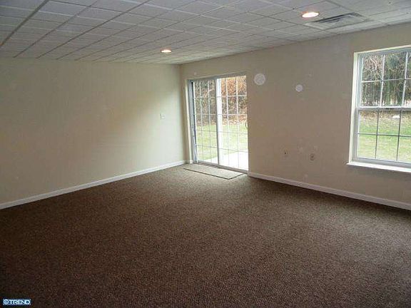 4th image of 1039 Buckingham Dr #19