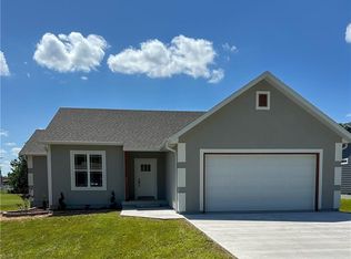 407 N Harmon St, Girard, KS 66743