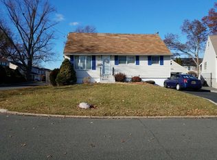 36 Winter St, Iselin, NJ 08830