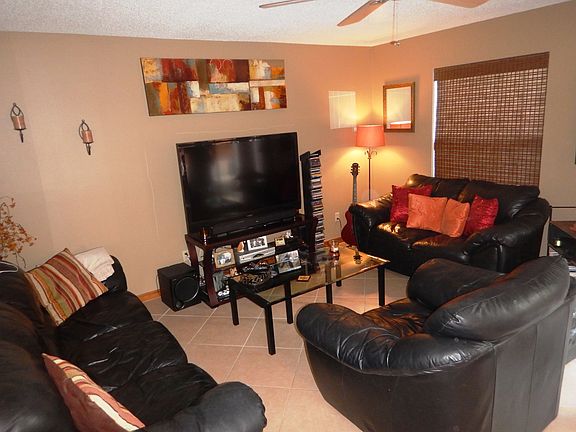 2nd image of 2701 NE 10th St APT 505