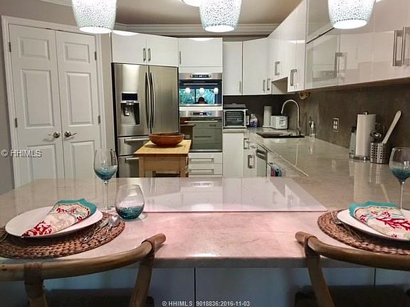 2nd image of 10 Lemoyne Ave APT 206A