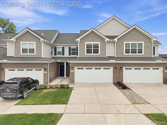 2nd image of 8678 Pioneer St #9