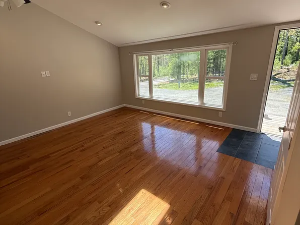 135 Christian Hill Rd #A, Milford, PA 18337