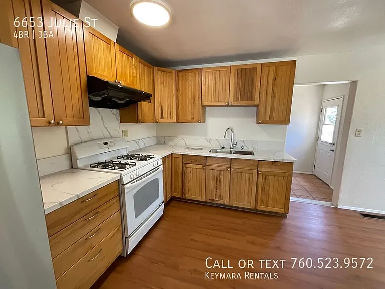 6653 Julie St — Photo 4