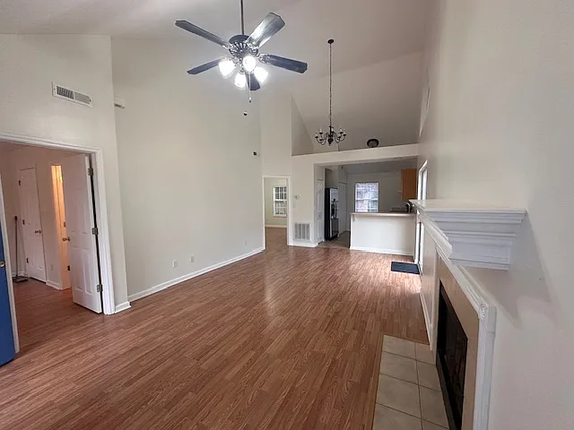 2749 Applebrook Ln — Photo 2