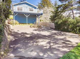 253 NE 53rd St, Newport, OR 97365