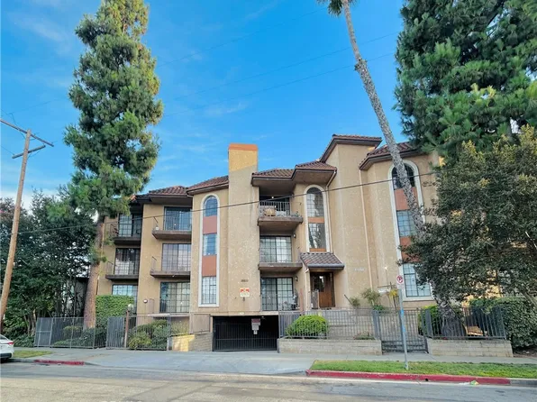 18600 Clark St Unit 306, Tarzana, CA 91356