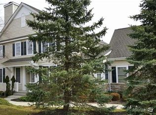 12 Turnberry Ct, Monroe, NY