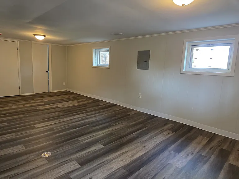 1439 S Highland Ave — Photo 18