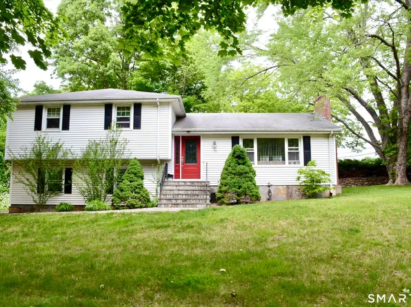 199 Forest St Extension, Hamden, CT 06518