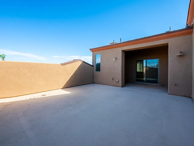 2390 E Blue Diamond Dr — Photo 28