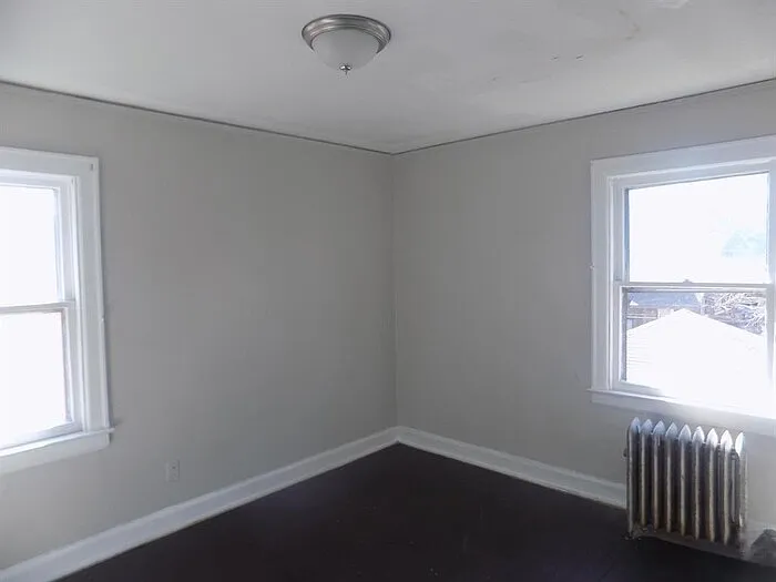 14137 Mansfield Ave — Photo 8