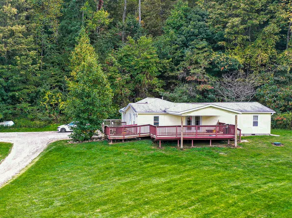 4464 Salt Creek Rd, Nashville, IN 47448