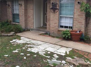 7418 Universal Dr, Houston, TX 77072