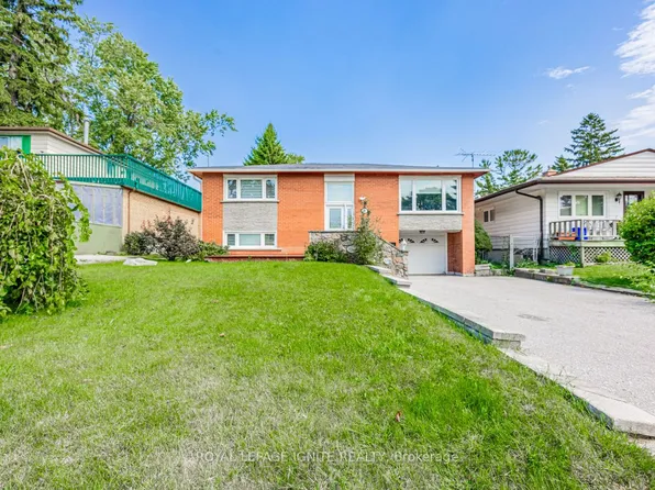803 Fairview Ave, Pickering, ON L1W 1M7